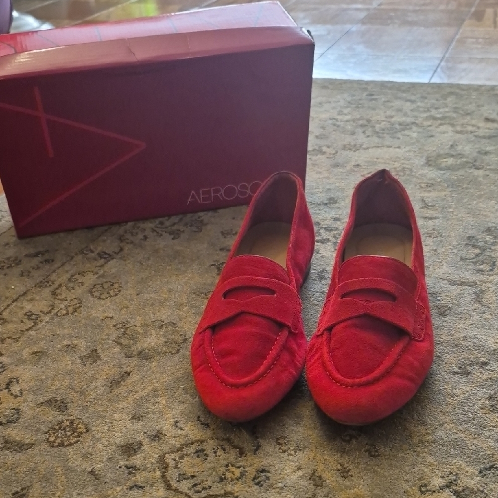 AEROSOLES Women's Bold Red Flats